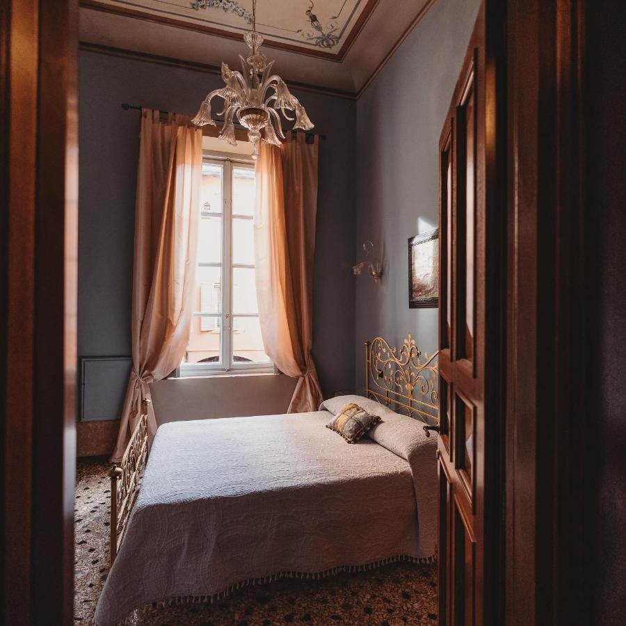 Отель Salotto Delle Arti Модена Экстерьер фото