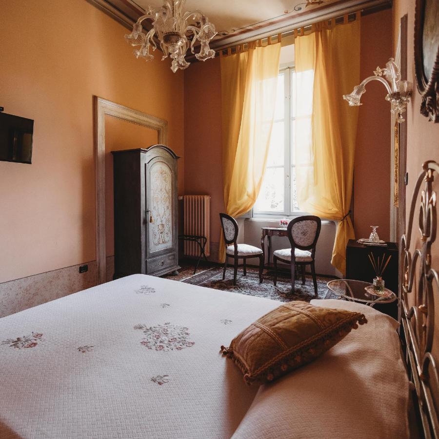 Отель Salotto Delle Arti Модена Экстерьер фото
