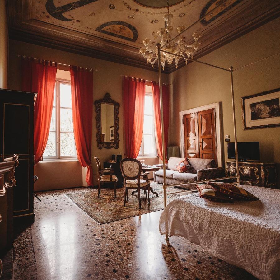 Отель Salotto Delle Arti Модена Экстерьер фото